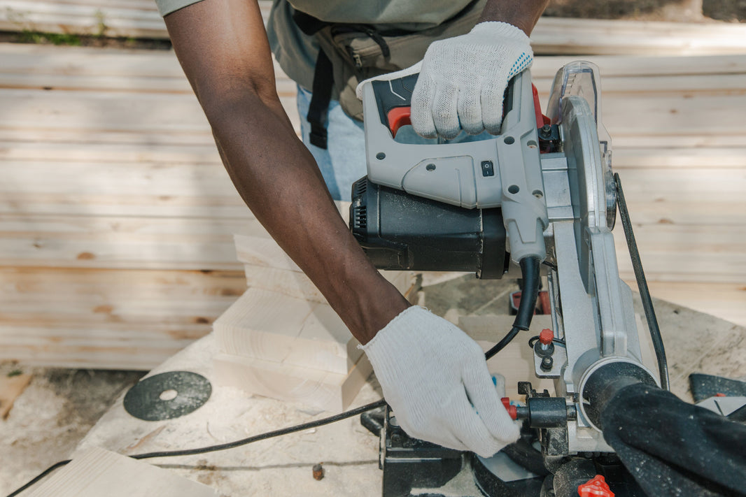 miter saw for hardwood flooring install