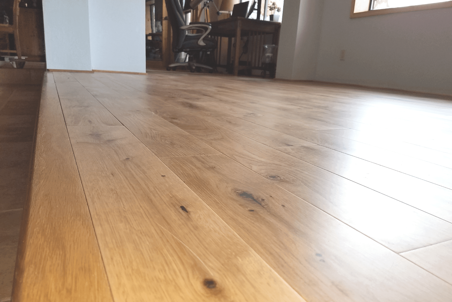 Natural Oak  / 5" / White Oak / Solid Hardwood - Easiklip Floors — large area installation view